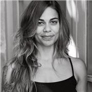 Profesora de fotografía digital y analógica con más de 10 años de experiencia.